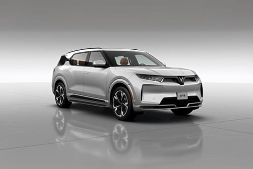 فينفاست VF9 Front Medium View