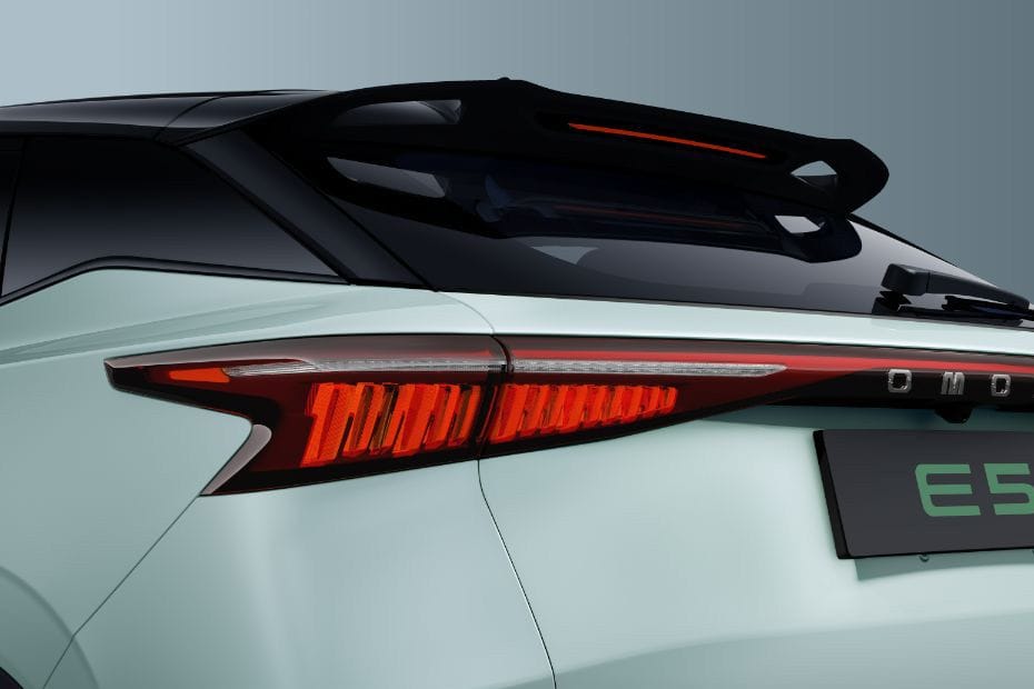 E5 Tail light