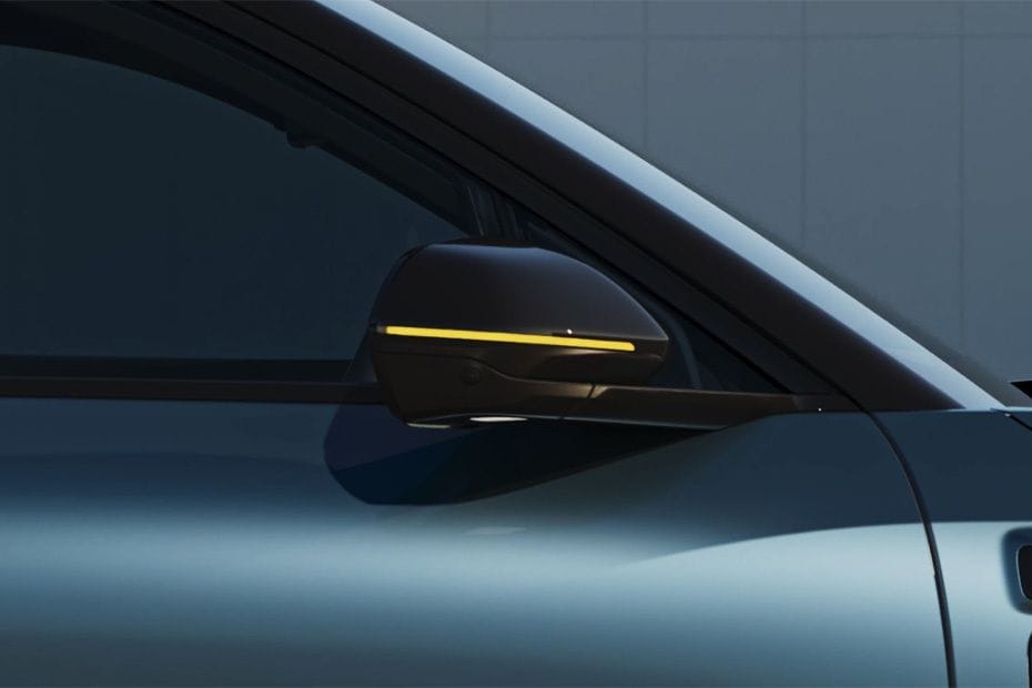 نيو ES8 Drivers Side Mirror Front Angle