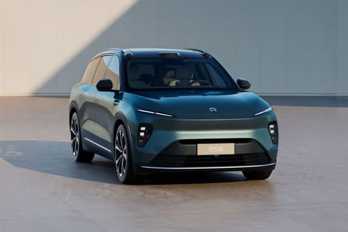 نيو ES8 Front Medium View