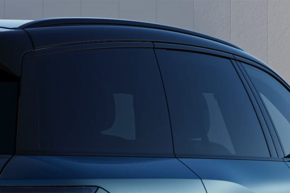 ES8 roof rail