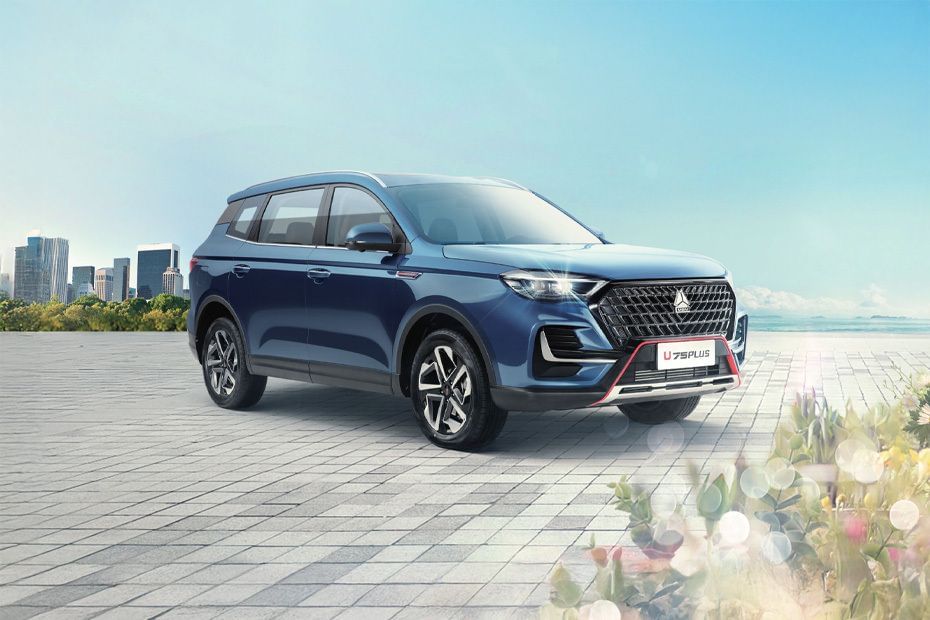 VGV  يو 75 بلس Front angle low view