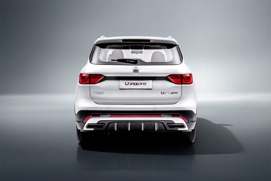 Full Rear View of VGV يو 70 برو