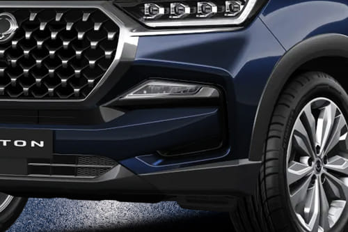 Rexton Front Fog Lamp