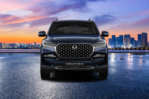 Full Front View of Rexton