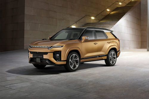 KGM Actyon Front Side View