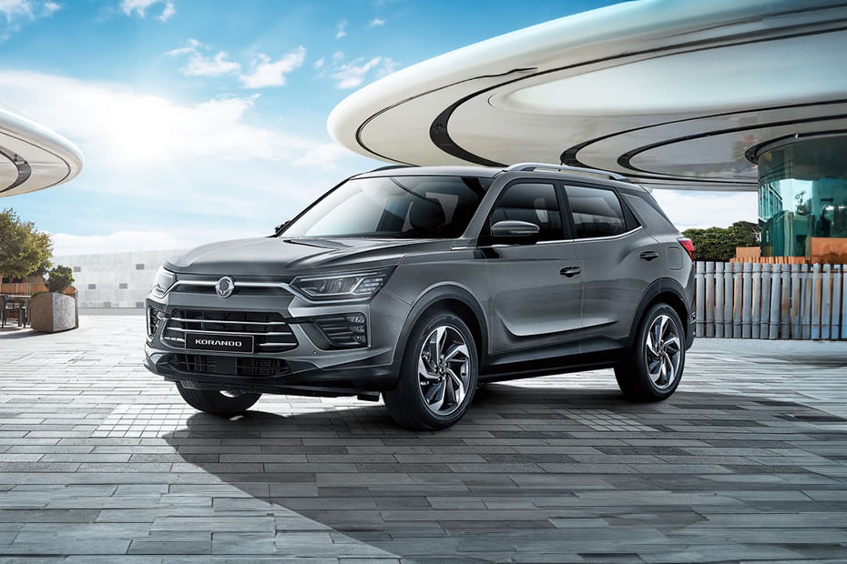 KGM  Korando Front angle low view