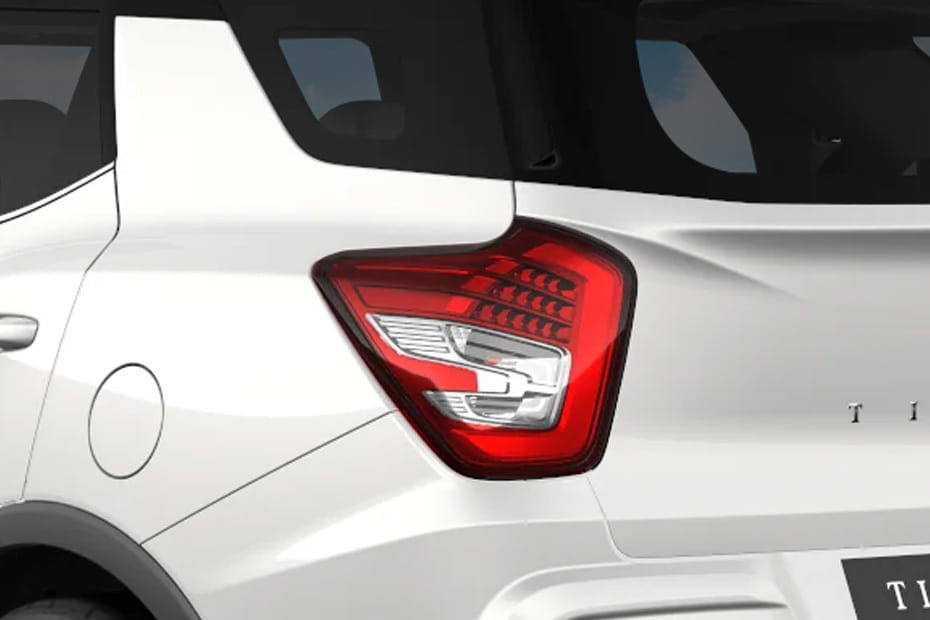 XLV Tail light