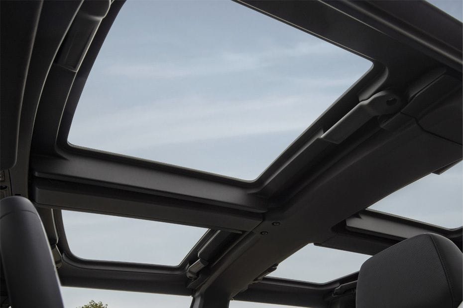 جي إم سي هامر إي في Sunroof Moonroof