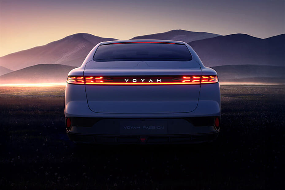 Full Rear View of فوياه باشن