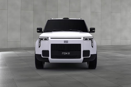 Full Front View of 01