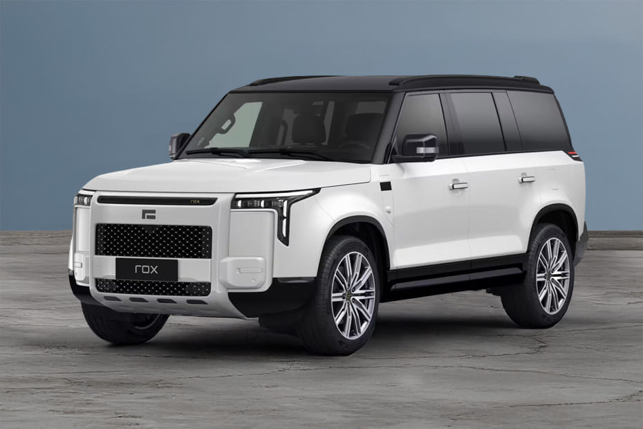 روكس  أداماس Front angle low view