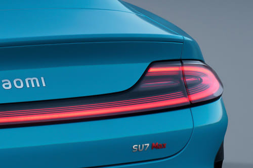 إس يو 7 Tail light