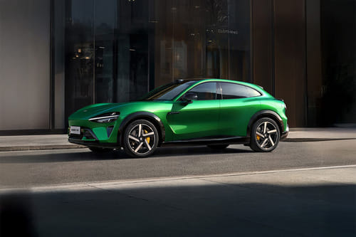 Xiaomi YU7 Front Side View