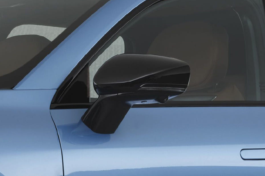 ديبال إس 05 Drivers Side Mirror Front Angle