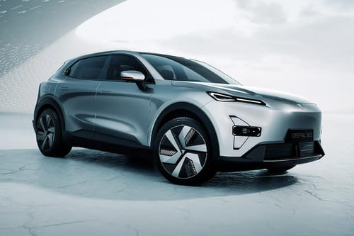 إس 05 Front deep low Angle View