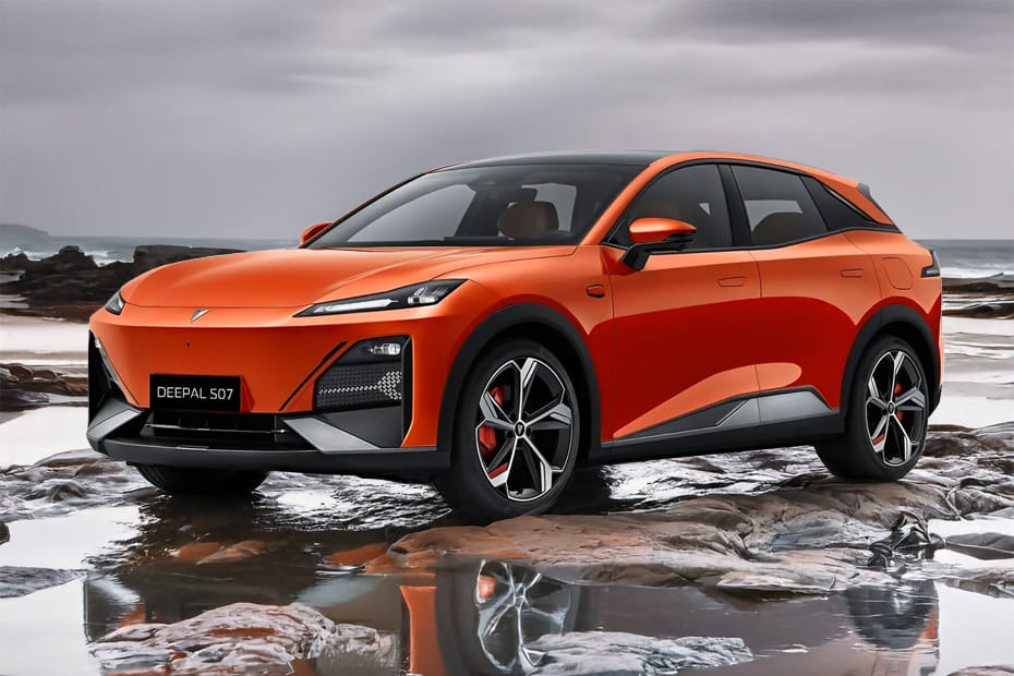 Deepal  S07 Front angle low view