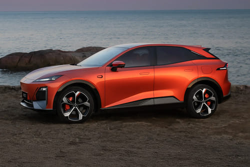 Deepal S07 Front Side View