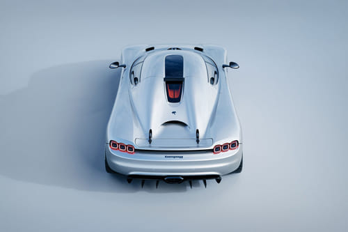 Full Rear View of كوينيجسيج سي سي850