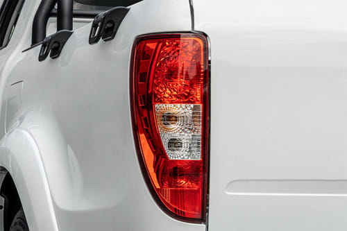 فيجوس دابل كابين Tail light