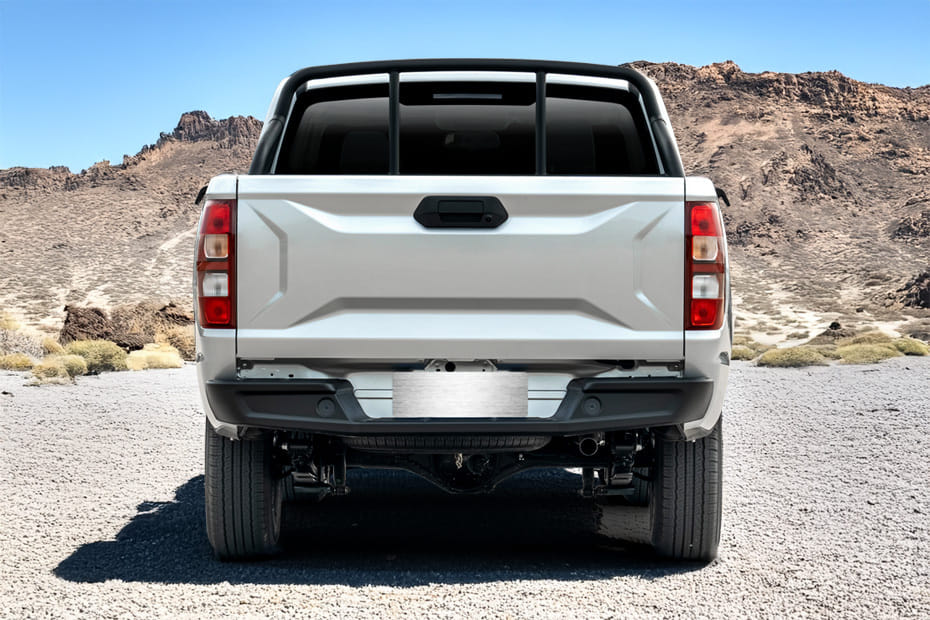 Full Rear View of JMC Vigus