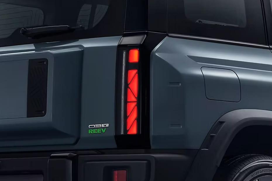 03T Tail light