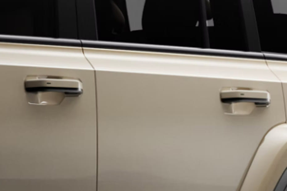 V27 Door handle