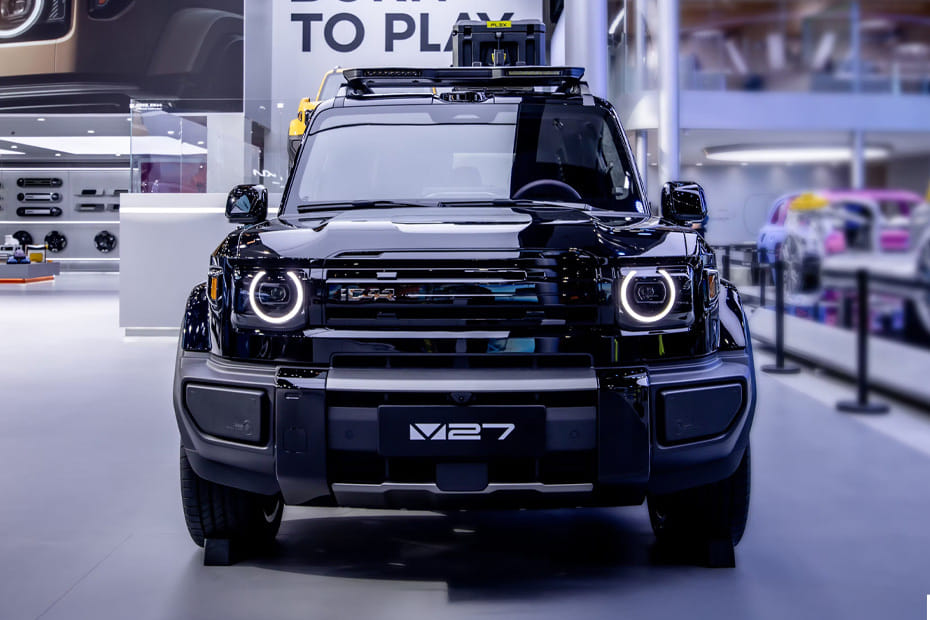 Full Front View of V27