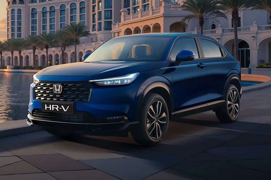 هوندا  HR-V Front angle low view