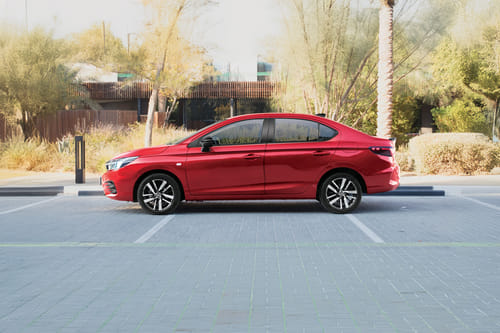 مدينة Side view