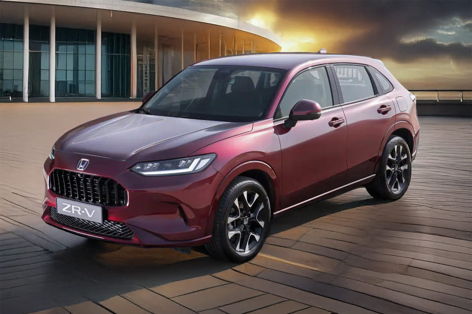 هوندا ZR-V Front Side View