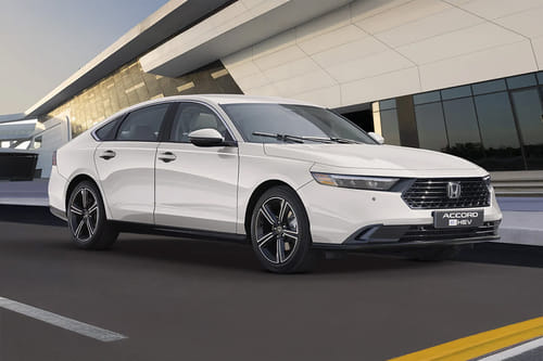 Honda ACCORD E HEV Front Cross Side View
