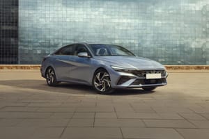 هيونداي إلنترا