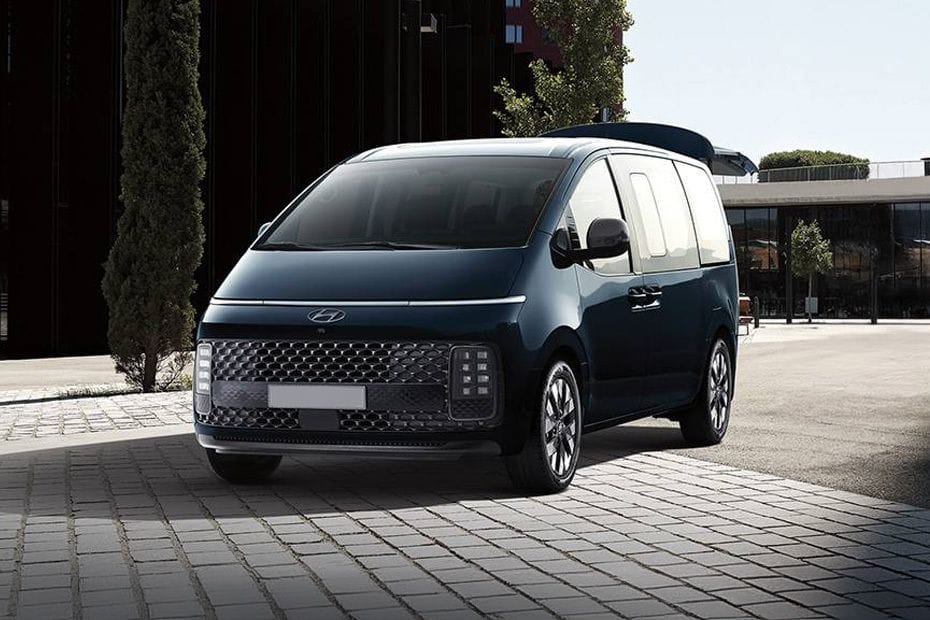 Hyundai Staria Front Side View