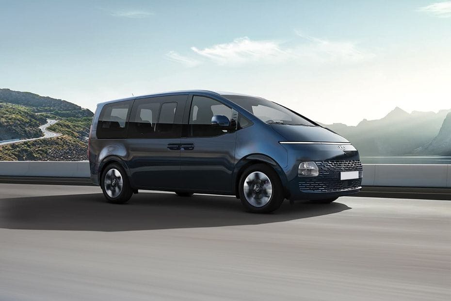 Staria Rear Medium Side View