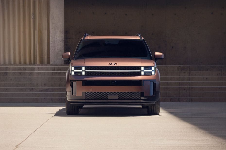 Full Front View of سانتا في