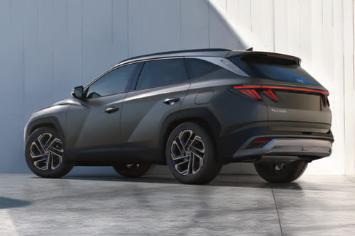 Rear Cross Side View of Hyundai Tucson