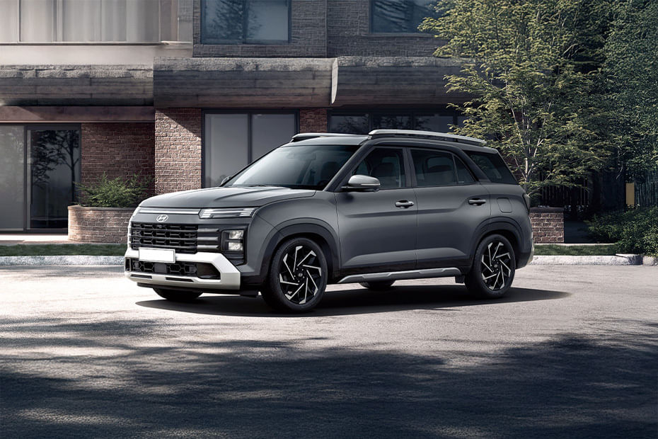 Hyundai  Creta Grand Front angle low view