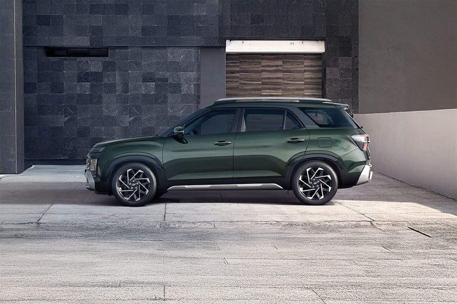 Creta Grand Side view