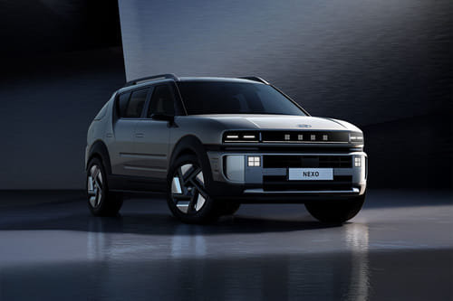 Hyundai Nexo Front Medium View