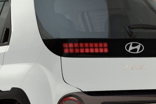 إنستر Tail light