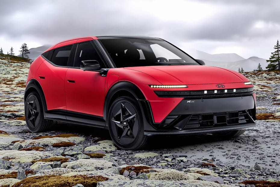 هيونداي أيونيك 3 Front Medium View