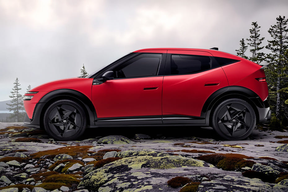 أيونيك 3 Side view