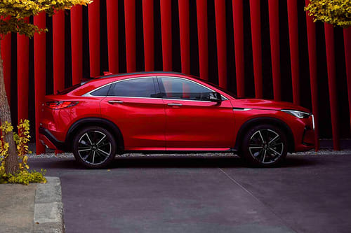 انفنتي QX55 Drivers Sideview