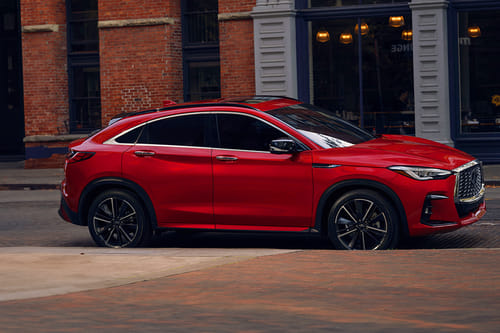 انفنتي QX55 Front Cross Side View