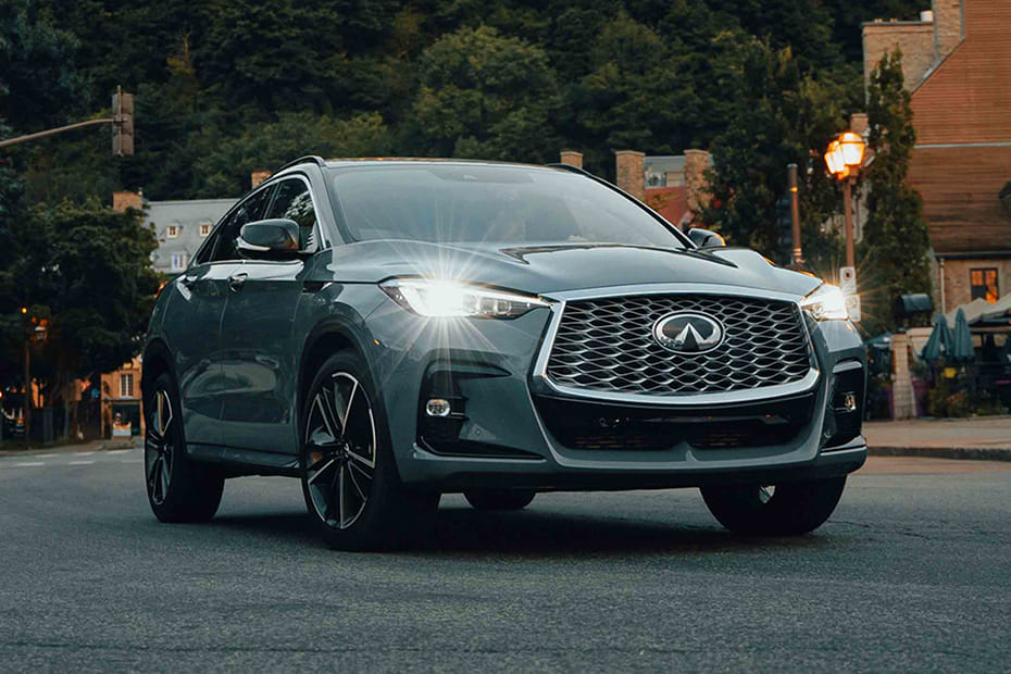 Infiniti QX55 Front Medium View