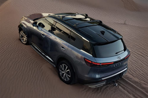 Rear Cross Side View of انفنتي كيو إكس 60 (2024–2025)