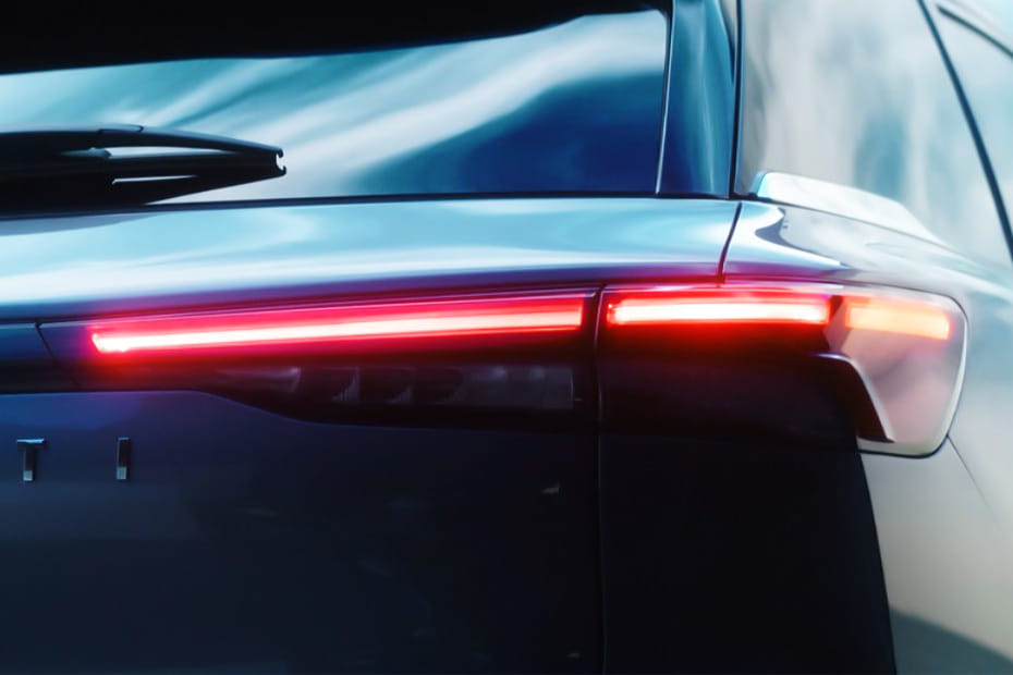 QX60 Tail light