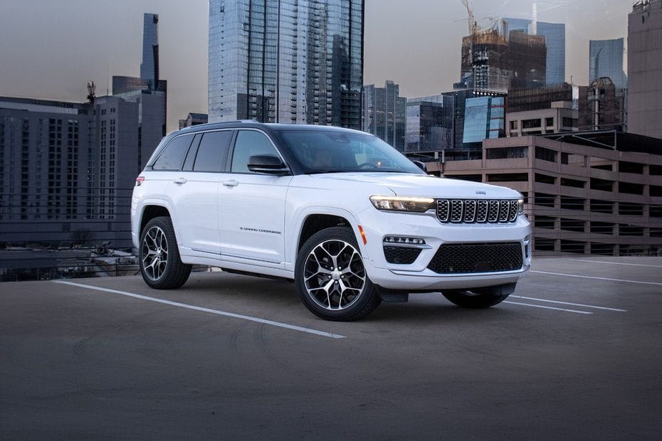 Jeep Grand Cherokee Front Medium View