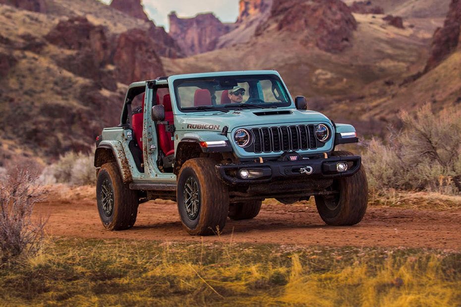 Jeep  Wrangler Front angle low view